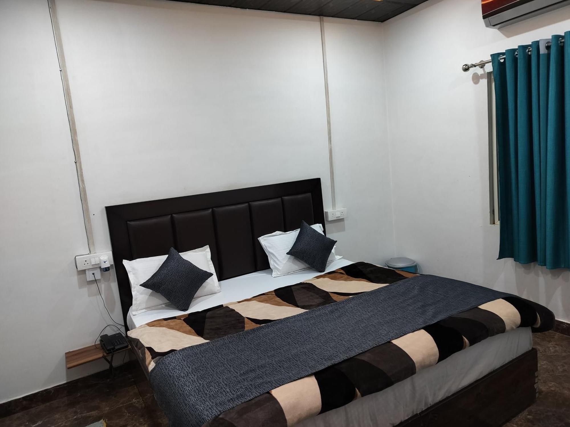 Kishan Home Stay Mathura Exterior foto