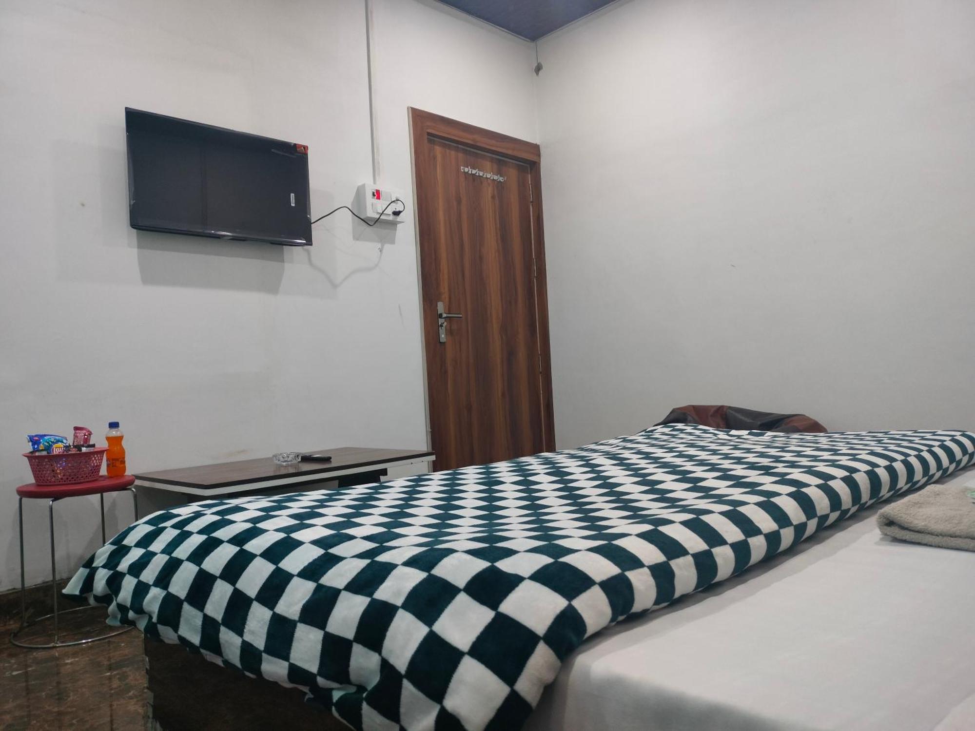 Kishan Home Stay Mathura Exterior foto